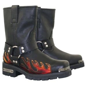 Harley Davidson biker boots w/ flame design 🔥